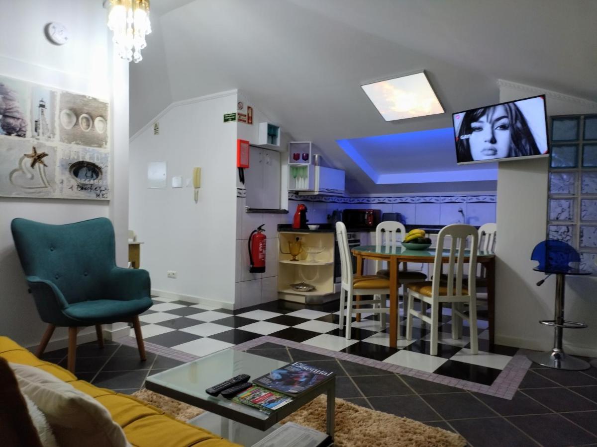Апартаменты Attic Bay Камара-де-Лобуш Экстерьер фото