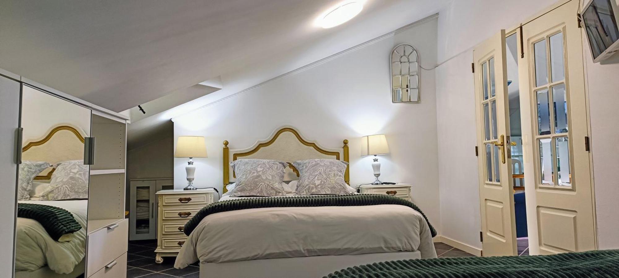 Апартаменты Attic Bay Камара-де-Лобуш Экстерьер фото